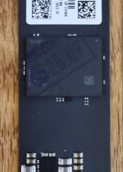 Samsung PM9B1 NVMe M.2 2280 PCIe Gen4 x4 SSD